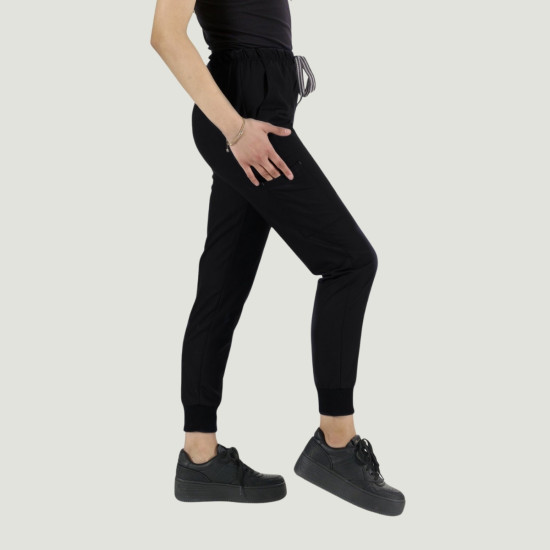 UÇAK MEDİKAL Siyah Premium Likralı Jogger Kadın Pantolon